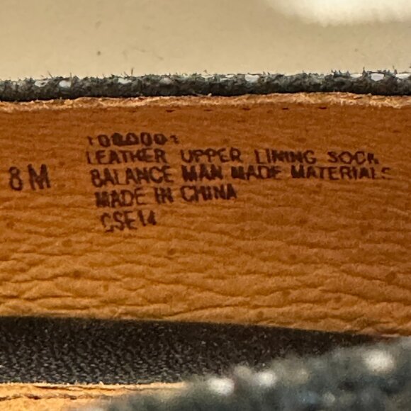 New Sofft Black Leather Pumps size 8M with a 3" pump heel suede & smooth texture - Picture 10 of 13